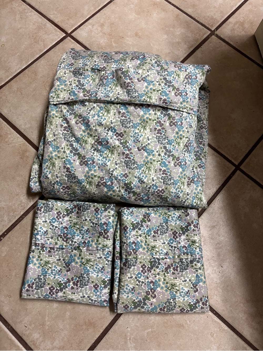 Threshold Performance 4 is Piece Full Size Floral Sheet Set Blue, Lavender
